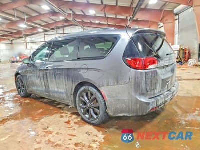 Drugie zdjęcie samochodu z przodu: 2018 CHRYSLER PACIFICA TOURING L VIN:2C4RC1BG3JR322315 - miniatura