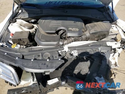 Zdjęcie 11 z 12 samochodu: 2021 CHRYSLER 300 TOURING VIN:2C3CCAAG7MH609310 - miniatura