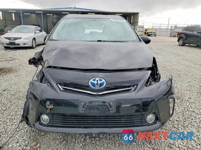 Piąte zdjęcie samochodu w środku: 2012 TOYOTA PRIUS V VIN:JTDZN3EU1C3069353 - miniatura