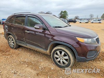 Czwarte zdjęcie samochodu z boku: 2011 KIA SORENTO BASE VIN:5XYKT4A23BG146283 - miniatura