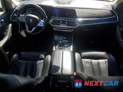 Zdjęcie 8 z 13 samochodu: 2020 BMW X7 XDRIVE40I VIN:5UXCW2C04L9B42310 - miniatura