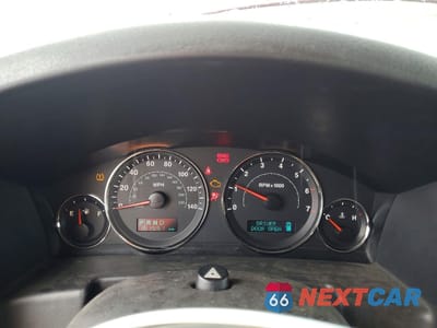 Zdjęcie 9 z 13 samochodu: 2006 JEEP COMMANDER VIN:1J8HG48K06C195237 - miniatura