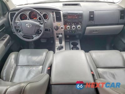 Zdjęcie 8 z 12 samochodu: 2013 TOYOTA SEQUOIA SR5 VIN:5TDZY5G11DS043695 - miniatura