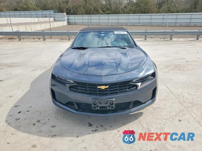 Piąte zdjęcie samochodu w środku: 2019 CHEVROLET CAMARO LS VIN:1G1FB3DS4K0141733 - miniatura