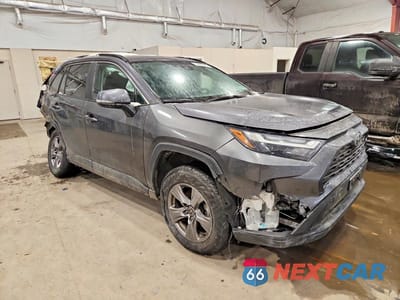Czwarte zdjęcie samochodu z boku: 2023 TOYOTA RAV4 XLE VIN:2T3P1RFV8PC386872 - miniatura