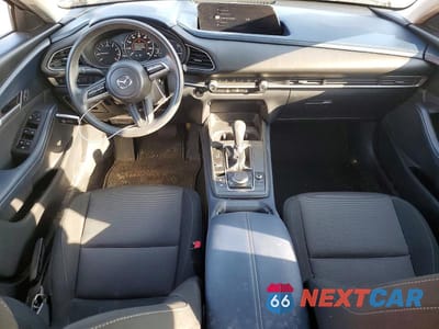 Zdjęcie 8 z 11 samochodu: 2021 MAZDA CX-30 VIN:3MVDMBAL5MM270787 - miniatura