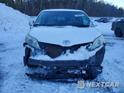 Piąte zdjęcie samochodu w środku: 2011 TOYOTA SIENNA LE VIN:5TDKK3DC1BS105218 - miniatura