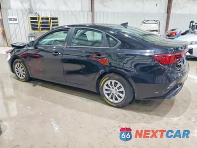 Drugie zdjęcie samochodu z przodu: 2024 KIA FORTE LX VIN:3KPF24AD0RE829975 - miniatura