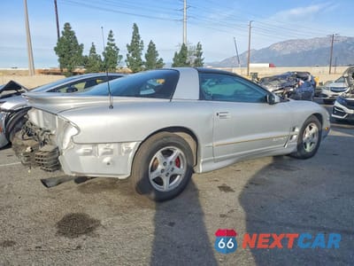 Trzecie zdjęcie samochodu z tyłu: 1999 PONTIAC FIREBIRD VIN:2G2FS22K1X2231730 - miniatura