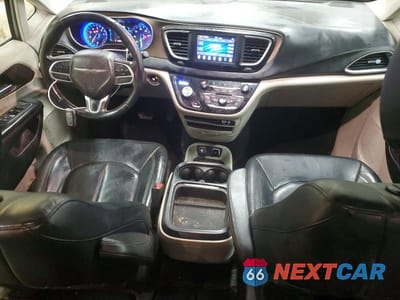 Zdjęcie 8 z 13 samochodu: 2018 CHRYSLER PACIFICA TOURING L VIN:2C4RC1BG3JR112197 - miniatura