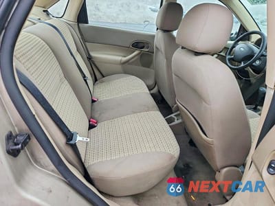 Zdjęcie 10 z 11 samochodu: 2007 FORD FOCUS ZX4 VIN:1FAFP34N67W229132 - miniatura