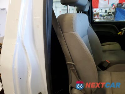 Zdjęcie 10 z 12 samochodu: 2015 GMC SIERRA K3500 VIN:1GT321C87FZ518304 - miniatura