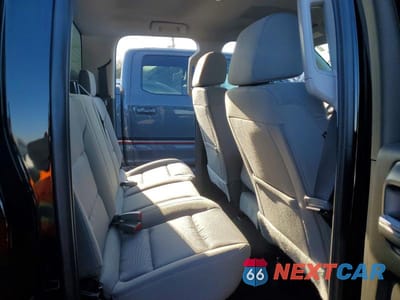 Zdjęcie 10 z 12 samochodu: 2018 CHEVROLET SILVERADO K1500 CUSTOM VIN:1GCVKPEC0JZ194795 - miniatura