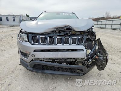 Piąte zdjęcie samochodu w środku: 2018 JEEP COMPASS SPORT VIN:3C4NJCAB2JT123906 - miniatura