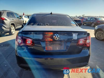Zdjęcie 6 z 12 samochodu: 2010 VOLKSWAGEN JETTA TDI VIN:3VWRL7AJ4AM149568 - miniatura