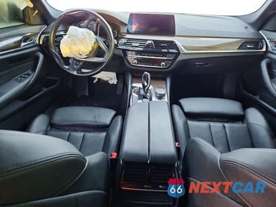 Zdjęcie 8 z 11 samochodu: 2018 BMW 530 I VIN:WBAJA5C51JG899169 - miniatura