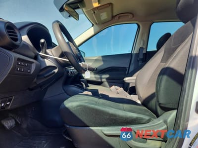 Zdjęcie 7 z 13 samochodu: 2024 NISSAN KICKS S VIN:3N1CP5BV2RL512554 - miniatura