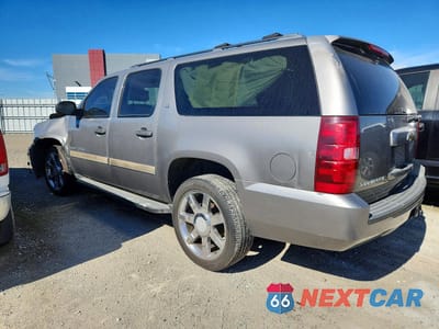 Drugie zdjęcie samochodu z przodu: 2007 CHEVROLET SUBURBAN C1500 VIN:1GNFC16067J368967 - miniatura