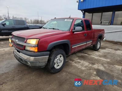 2005 CHEVROLET SILVERADO K1500 1GCEK19T35E202070 - główne zdjęcie licytacji z USA - miniatura