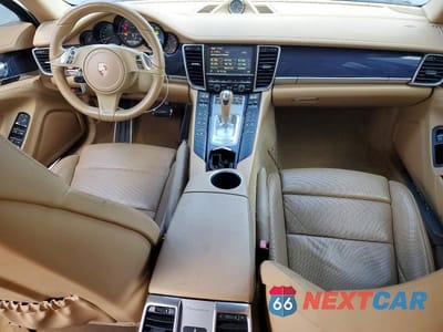 Zdjęcie 8 z 13 samochodu: 2014 PORSCHE PANAMERA 2 VIN:WP0AA2A76EL010496 - miniatura