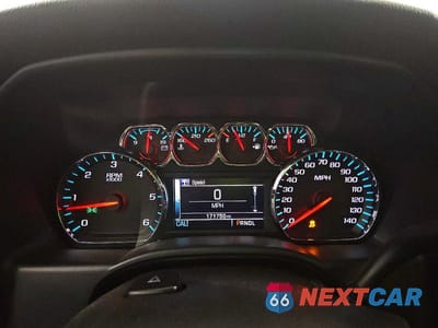 Zdjęcie 9 z 12 samochodu: 2018 CHEVROLET SILVERADO C1500 LT VIN:3GCPCREC6JG188114 - miniatura