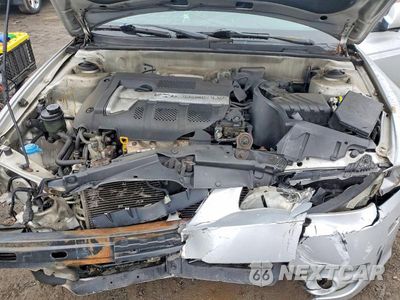 Zdjęcie 11 z 12 samochodu: 2004 HYUNDAI ELANTRA GLS VIN:KMHDN46D24U741118 - miniatura