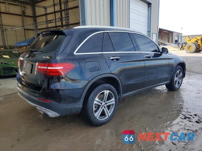 Trzecie zdjęcie samochodu z tyłu: 2019 MERCEDES-BENZ GLC 350E VIN:WDC0G5EB4KF549021 - miniatura