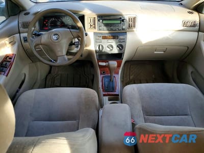 Zdjęcie 8 z 11 samochodu: 2005 TOYOTA COROLLA CE VIN:1NXBR30E55Z384171 - miniatura