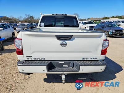 Zdjęcie 6 z 11 samochodu: 2021 NISSAN TITAN SV 4WD 5.6L V8 CREW CAB VIN:1N6AA1ED2MN504235 - miniatura