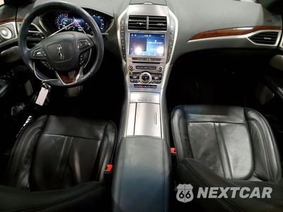 Zdjęcie 8 z 11 samochodu: 2019 LINCOLN MKZ RESERVE II VIN:3LN6L5F99KR632594 - miniatura