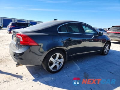 Trzecie zdjęcie samochodu z tyłu: 2012 VOLVO S60 T5 VIN:YV1622FS1C2114438 - miniatura