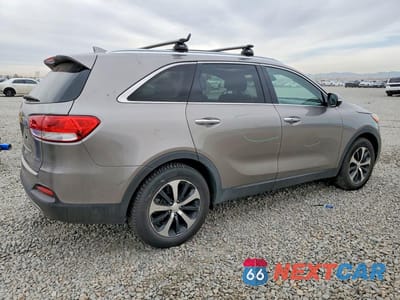 Trzecie zdjęcie samochodu z tyłu: 2017 KIA SORENTO VIN:5XYPH4A58HG232277 - miniatura