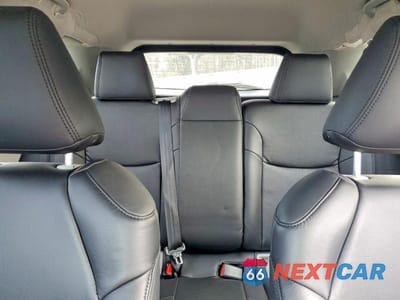 Zdjęcie 10 z 13 samochodu: 2023 TOYOTA COROLLA CROSS LE VIN:7MUCAAAG3PV040971 - miniatura