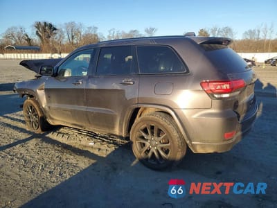 Drugie zdjęcie samochodu z przodu: 2020 JEEP GRAND CHEROKEE LAREDO VIN:1C4RJEAG5LC318261 - miniatura