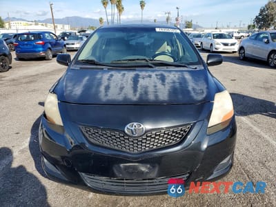 Piąte zdjęcie samochodu w środku: 2010 TOYOTA YARIS VIN:JTDBT4K31A1372568 - miniatura