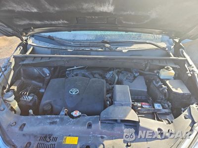 Zdjęcie 12 z 14 samochodu: 2018 TOYOTA HIGHLANDER SE VIN:5TDJZRFH3JS870612 - miniatura