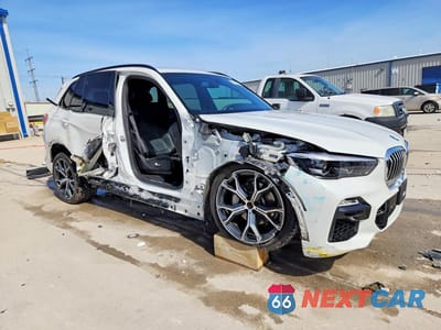 Czwarte zdjęcie samochodu z boku: 2019 BMW X5 XDRIVE40I VIN:5UXCR6C52KLK81862 - miniatura