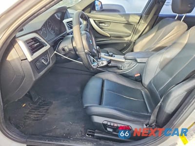 Zdjęcie 7 z 12 samochodu: 2015 BMW 320 I VIN:WBA3B1G50FNT07899 - miniatura