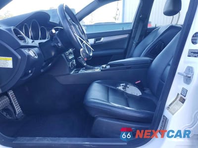 Zdjęcie 7 z 11 samochodu: 2014 MERCEDES-BENZ C 300 4MATIC VIN:WDDGF8AB3ER307795 - miniatura