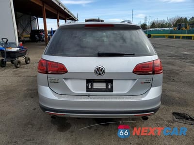 Zdjęcie 6 z 11 samochodu: 2017 VOLKSWAGEN GOLF ALLTRACK S VIN:3VWH17AU5HM512546 - miniatura