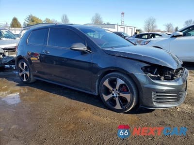 Czwarte zdjęcie samochodu z boku: 2015 VOLKSWAGEN GTI VIN:3VWTT7AU0FM069630 - miniatura