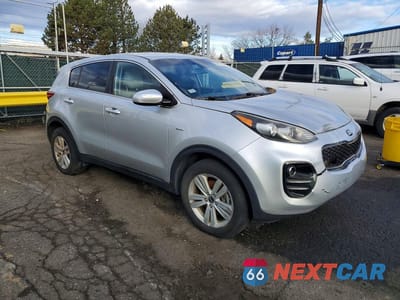 Czwarte zdjęcie samochodu z boku: 2017 KIA SPORTAGE LX VIN:KNDPMCAC4H7229782 - miniatura