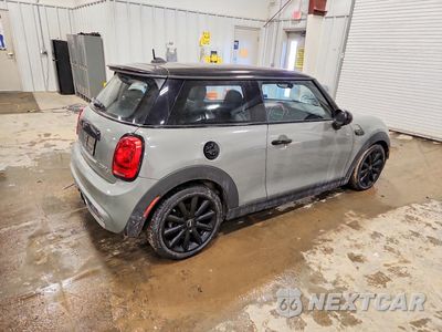 Trzecie zdjęcie samochodu z tyłu: 2018 MINI COOPER S VIN:WMWXP7C51J2A46808 - miniatura