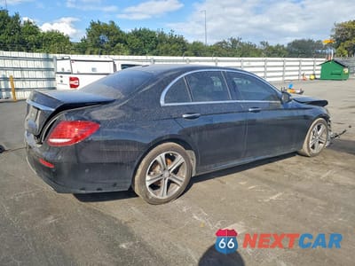 Trzecie zdjęcie samochodu z tyłu: 2017 MERCEDES-BENZ E 300 VIN:WDDZF4JBXHA105878 - miniatura
