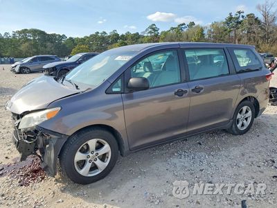 2017 TOYOTA SIENNA L 7-PASSENGER 5TDZZ3DC8HS776985 - główne zdjęcie licytacji z USA - miniatura