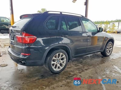 Trzecie zdjęcie samochodu z tyłu: 2012 BMW X5 XDRIVE35I VIN:5UXZV4C5XCL757495 - miniatura