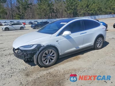 2021 TESLA MODEL X 5YJXCAE23MF322872 - główne zdjęcie licytacji z USA - miniatura