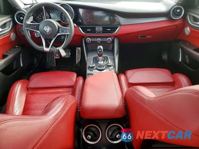 Zdjęcie 8 z 11 samochodu: 2018 ALFA ROMEO GIULIA TI VIN:ZARFAECN5J7579562 - miniatura