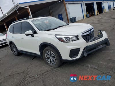 Czwarte zdjęcie samochodu z boku: 2020 SUBARU FORESTER PREMIUM VIN:JF2SKAJC9LH494769 - miniatura