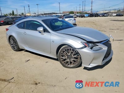Czwarte zdjęcie samochodu z boku: 2016 LEXUS RC 200T BASE VIN:JTHHA5BCXG5001673 - miniatura